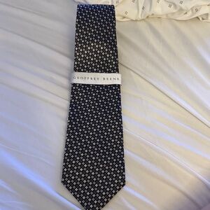 Geoffrey Beene Black and White Patterned Tie